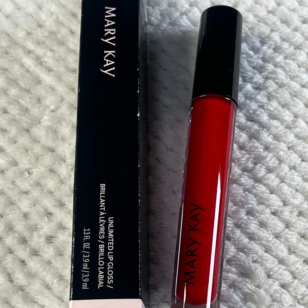 Mary Kay Unlimited Lip Gloss Iconic Red 153475 New In‎ Box 0.13 fl oz 3.9ml